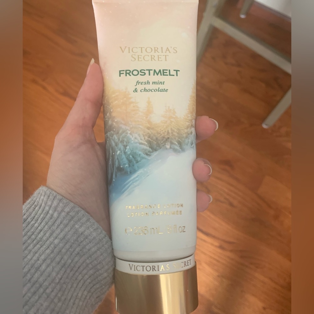 Victoria’s Secret frost melt lotion NEW